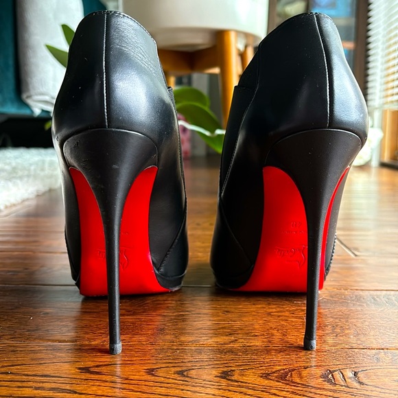 christian louboutin heels - Picture 7 of 17